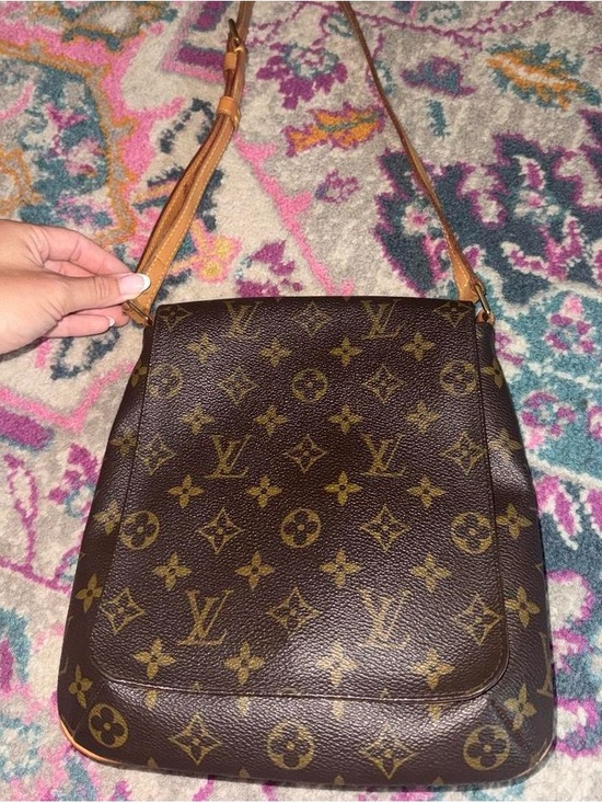 Louis Vuitton Handbags - Louis Vuitton Monogram Shoulder Bag in Brown and Tan